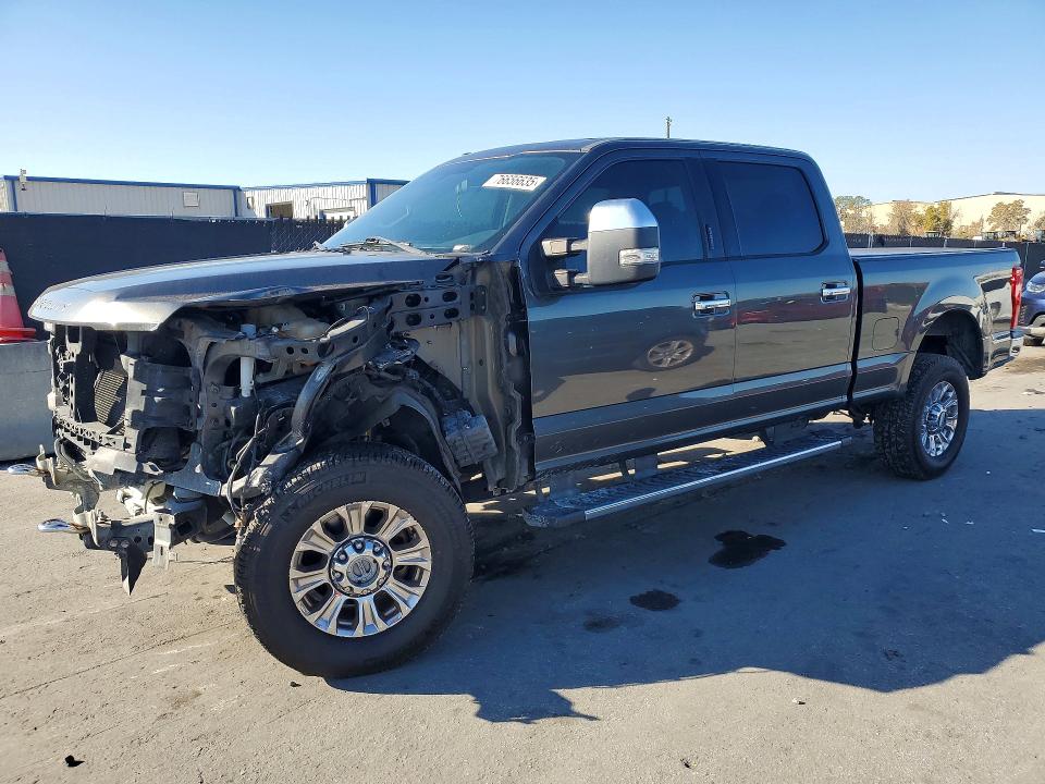 2018 FORD F250 SUPER — VIN 1FT7W2B60JEC75365