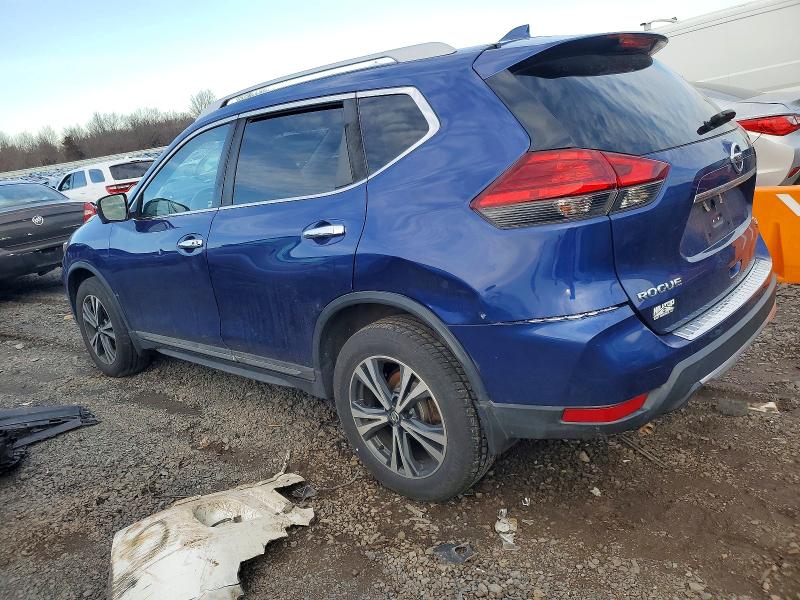2017 NISSAN ROGUE — VIN 5N1AT2MV5HC858955