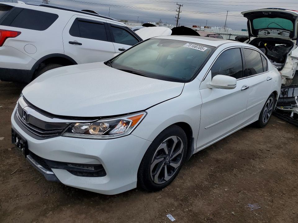 2017 HONDA ACCORD — VIN 1HGCR3F00HA020509