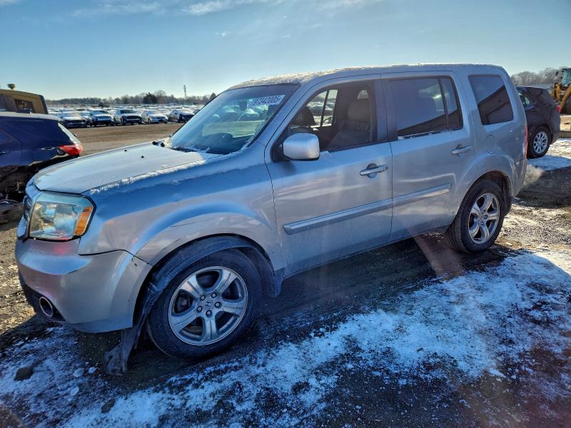 2015 HONDA PILOT — VIN 5FNYF4H66FB040840