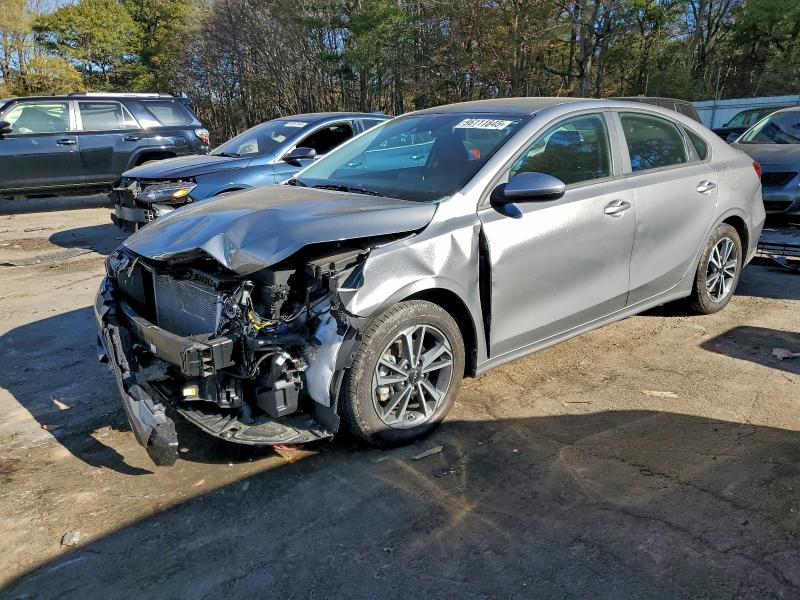 2024 KIA FORTE LX — VIN 3KPF24ADXRE743704