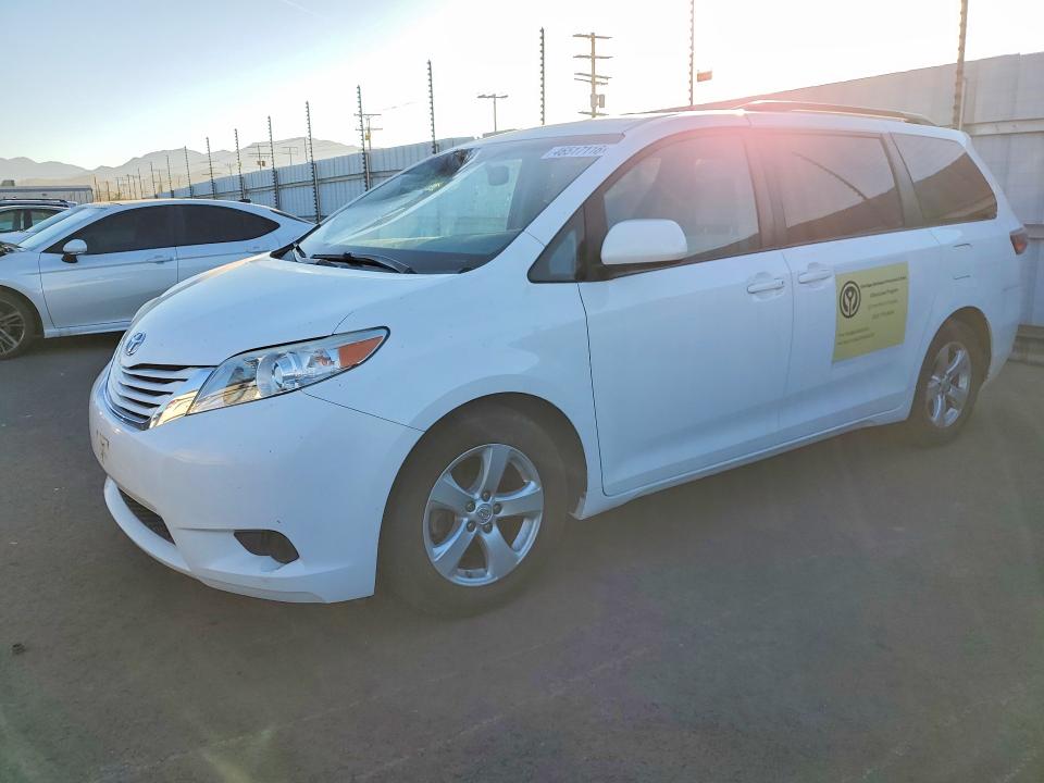 2016 TOYOTA SIENNA — VIN 5TDKK3DC8GS713650