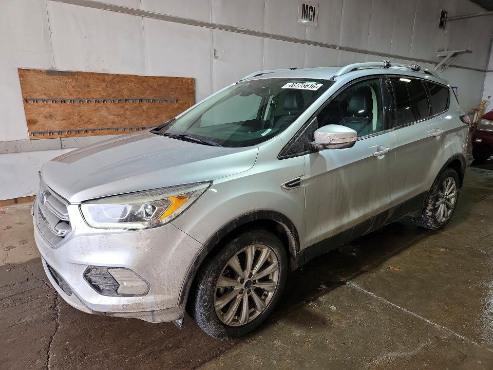 2017 FORD ESCAPE — VIN 1FMCU9JD3HUC90256