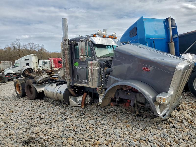 2018 PETERBILT 389 — VIN 1XPXD40X3JD459605