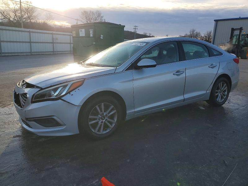 2017 HYUNDAI SONATA SE — VIN 5NPE24AF7HH523668