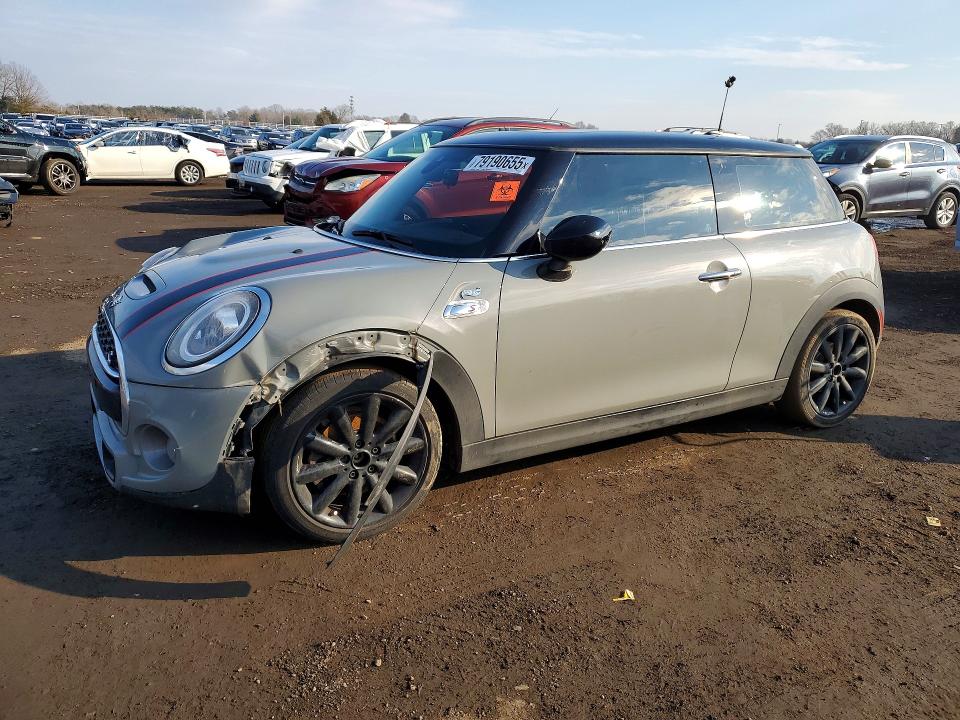 2021 MINI COOPER — VIN WMWXR5C05M2N51562