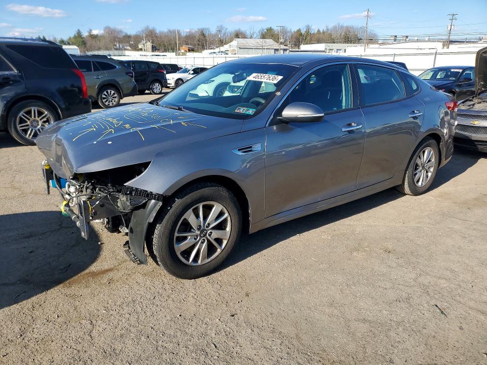 2018 KIA OPTIMA — VIN 5XXGT4L35JG239644