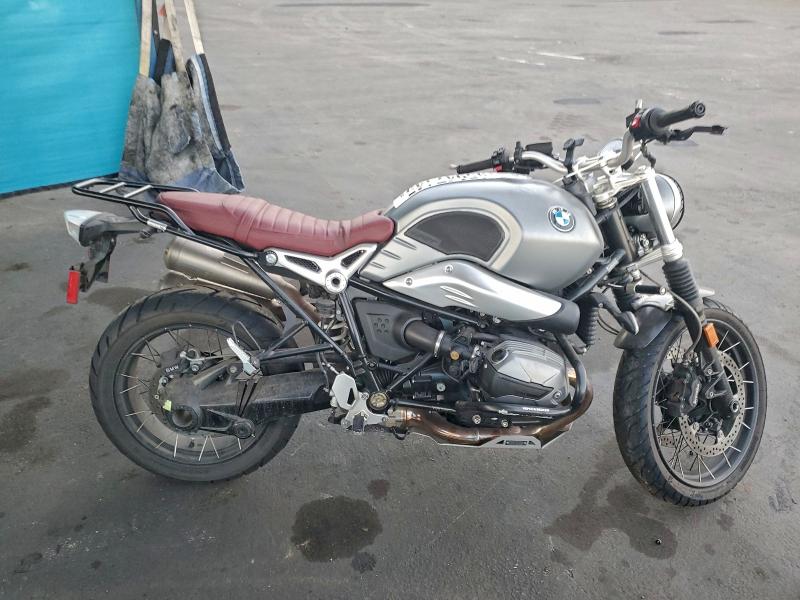 2023 BMW R NINE T S — VIN WB10L7301P6G77710