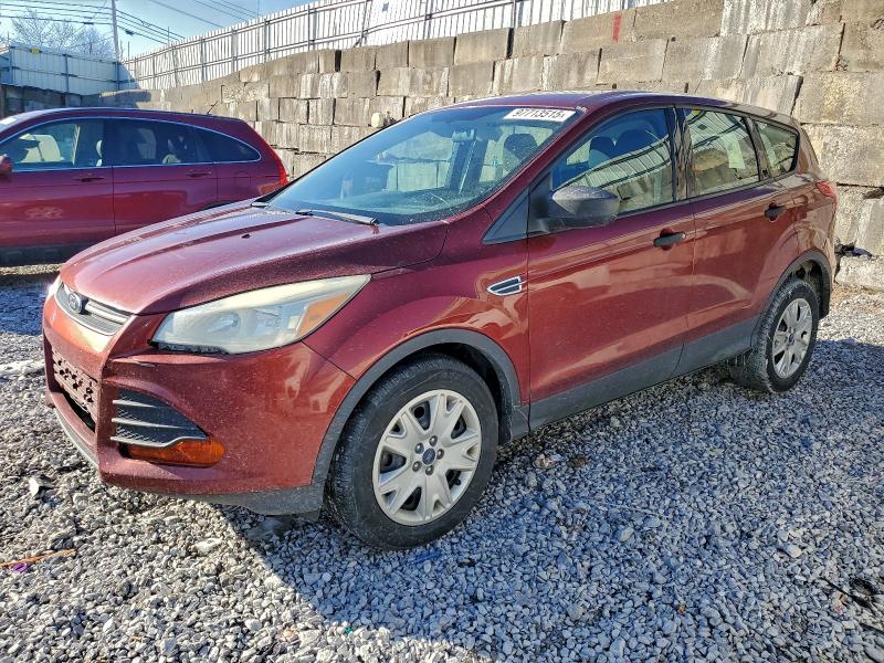 2016 FORD ESCAPE S — VIN 1FMCU0F71GUB05425