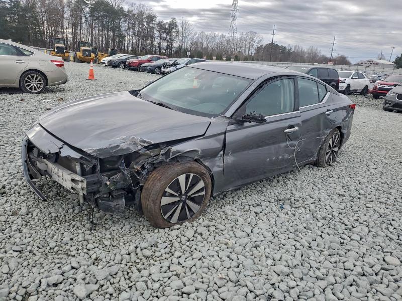 1N4BL4DV5NN357025