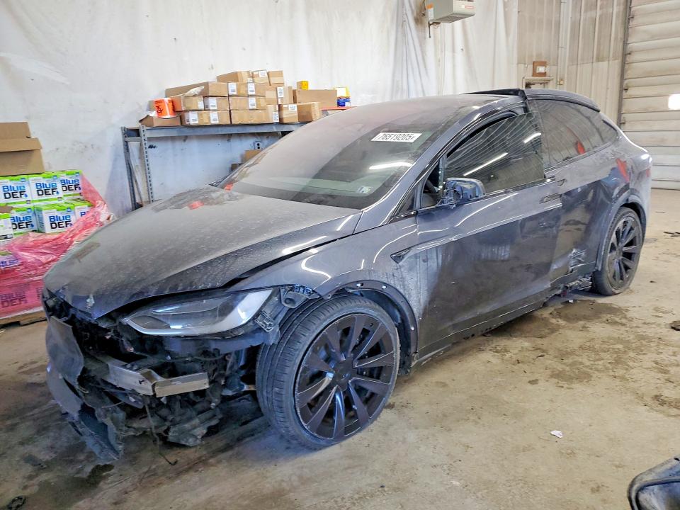 2022 TESLA MODEL X — VIN 7SAXCBE62NF331737
