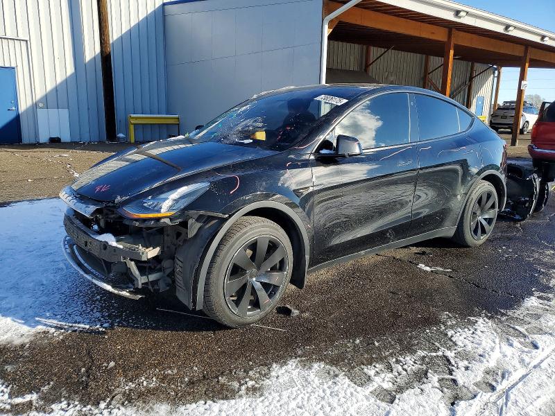 2021 TESLA MODEL Y — VIN 5YJYGAEE5MF213493