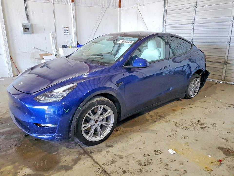 2023 TESLA MODEL Y — VIN 7SAYGAEE8PF583716
