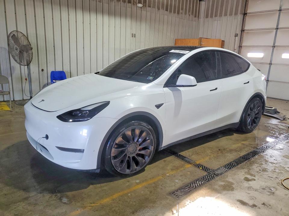 2021 TESLA MODEL Y — VIN 5YJYGDEFXMF267978