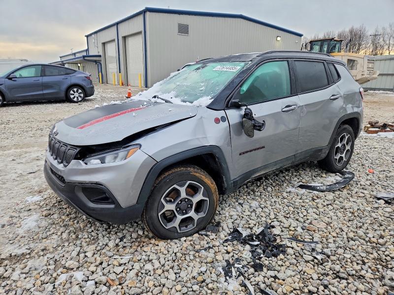 2022 JEEP COMPASS — VIN 3C4NJDDBXNT101305