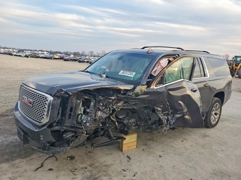 2017 GMC YUKON XL — VIN 1GKS2FKC3HR351316
