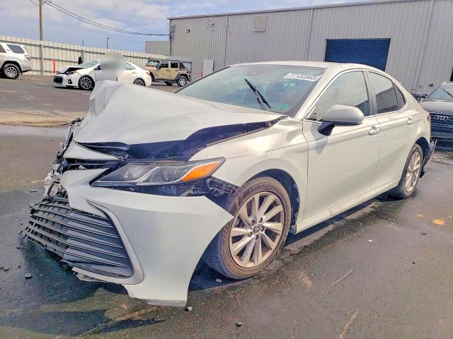 2022 TOYOTA CAMRY — VIN 4T1C11AK3NU038821