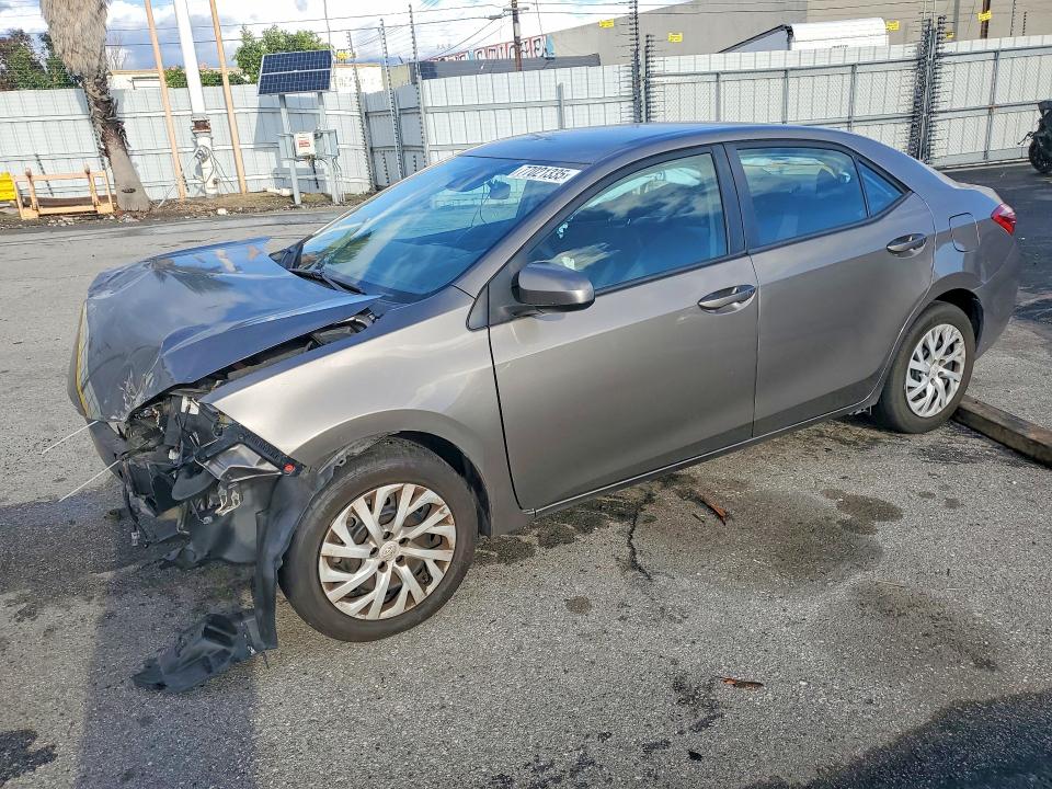 2018 TOYOTA COROLLA — VIN 5YFBURHE8JP783755