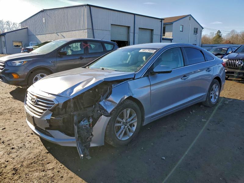 2016 HYUNDAI SONATA SE — VIN 5NPE24AF4GH385599