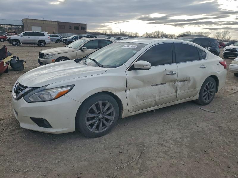 2017 NISSAN ALTIMA — VIN 1N4AL3AP4HC169186