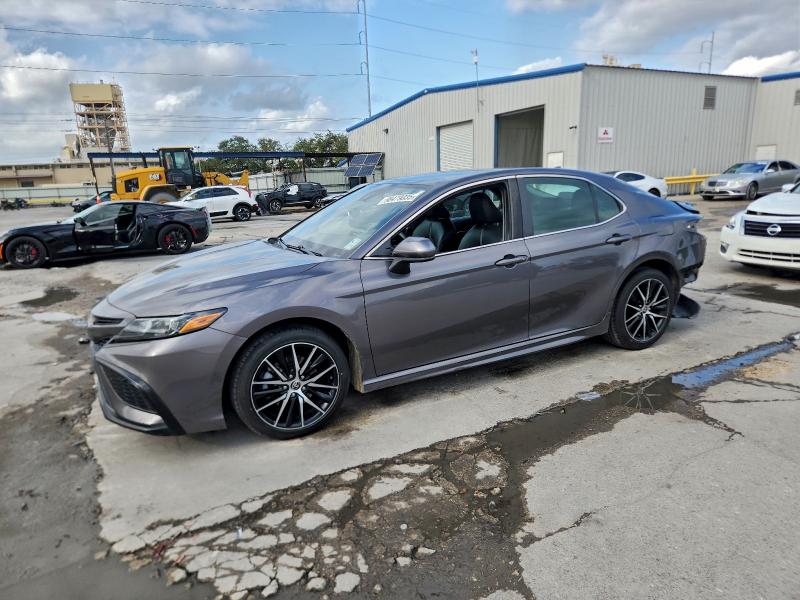 2021 TOYOTA CAMRY SE — VIN 4T1G11AK8MU562644