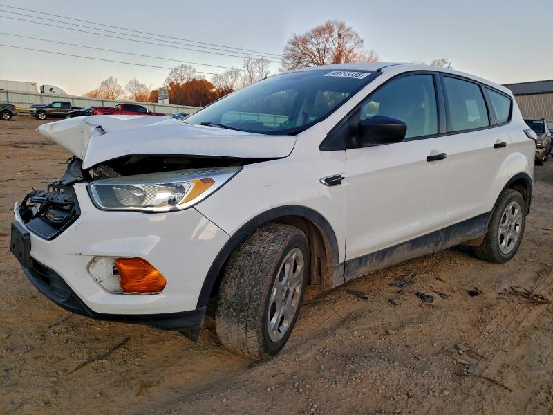 2017 FORD ESCAPE S — VIN 1FMCU0F77HUB57126