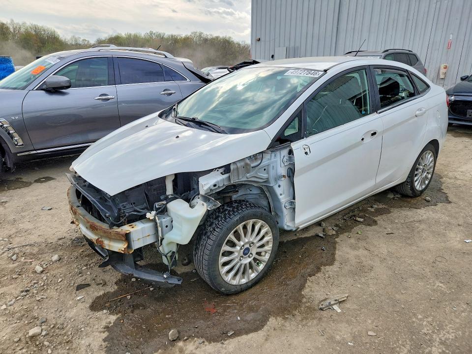2015 FORD FIESTA — VIN 3FADP4CJ0FM195389