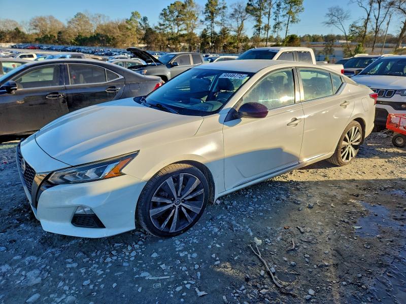 1N4BL4CV9LC179324