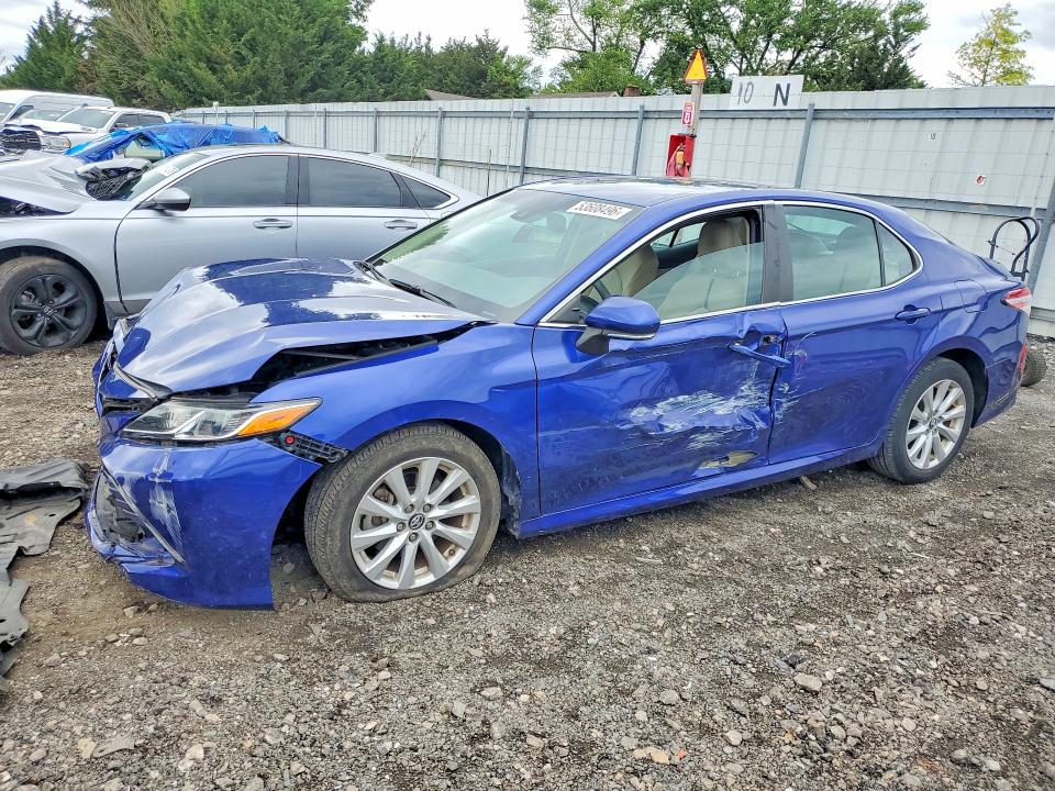 2018 TOYOTA CAMRY — VIN 4T1B11HK6JU586632