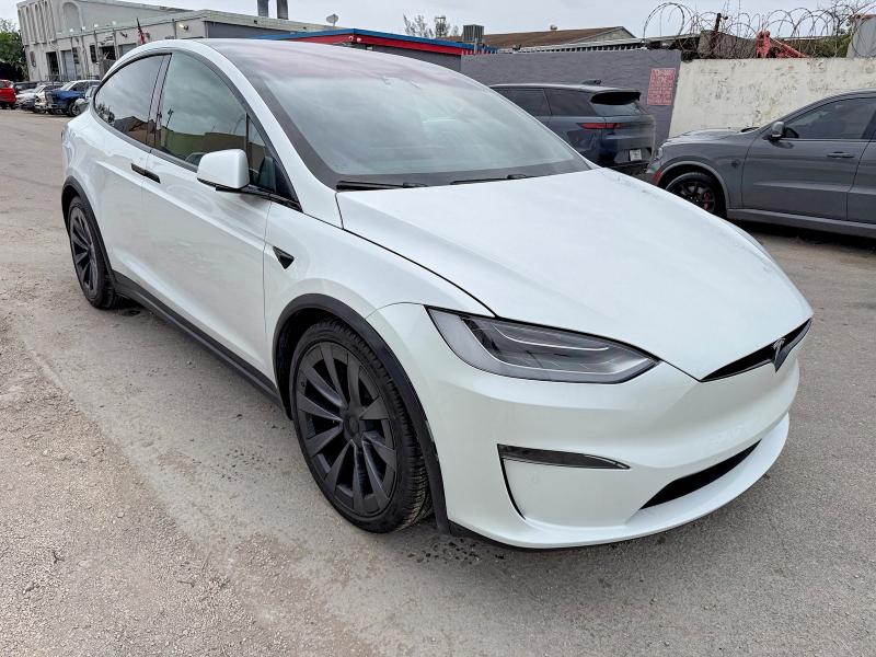 2023 TESLA MODEL X — VIN 7SAXCDE5XPF381338