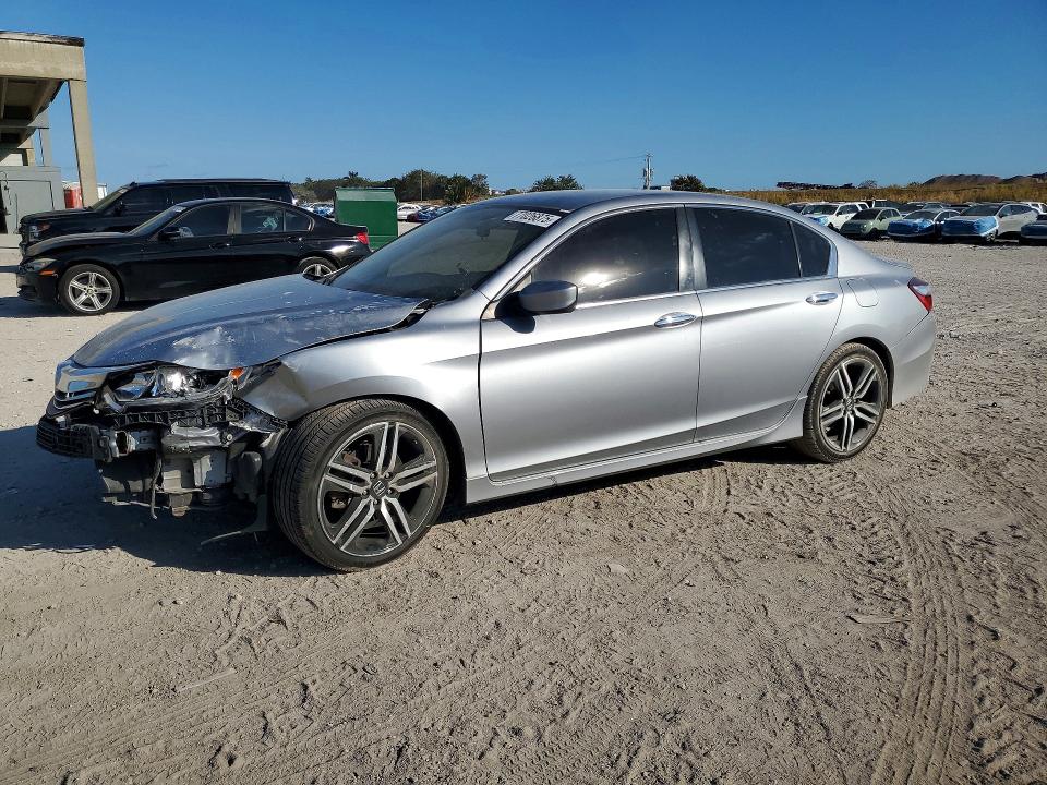 2017 HONDA ACCORD — VIN 1HGCR2F19HA208819