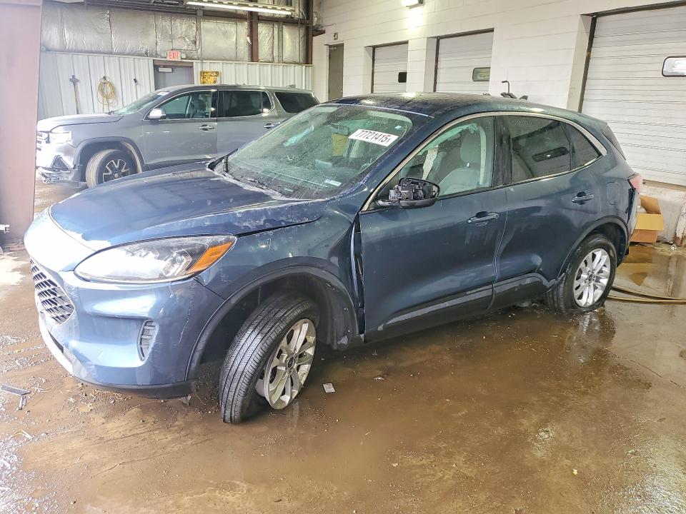 2020 FORD ESCAPE — VIN 1FMCU0G62LUC75695