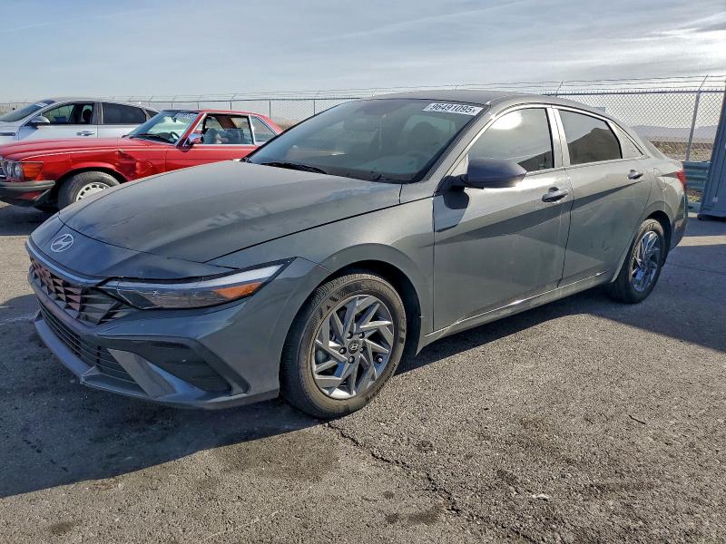 2024 HYUNDAI ELANTRA SE — VIN KMHLM4DG3RU696211