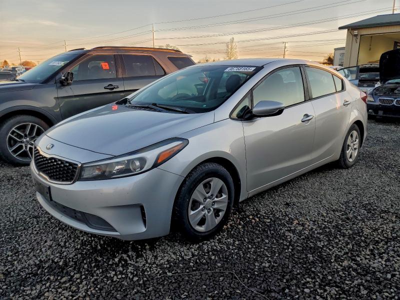 2017 KIA FORTE LX — VIN 3KPFK4A71HE065840