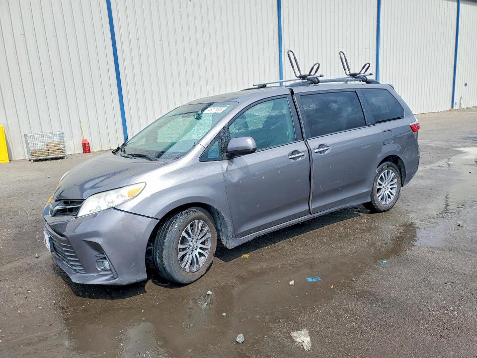 2018 TOYOTA SIENNA — VIN 5TDYZ3DC4JS918508