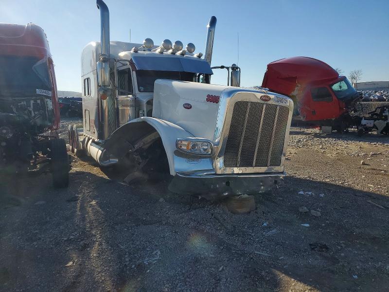 2018 PETERBILT 579 — VIN 1XPXD49X2JD486345