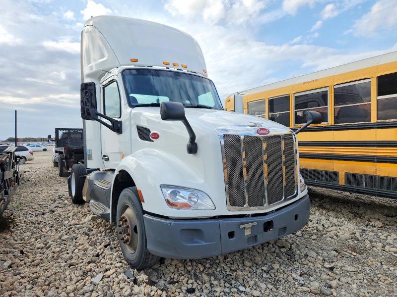 2018 PETERBILT 579 — VIN 1XPBA48X2JD477388