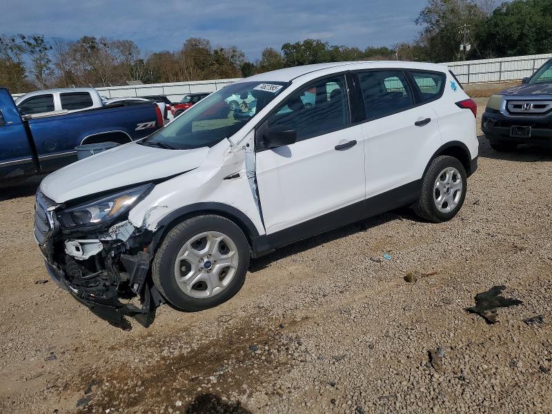 2019 FORD ESCAPE S — VIN 1FMCU0F75KUB30739