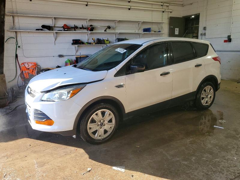 2016 FORD ESCAPE S — VIN 1FMCU0F73GUB89831