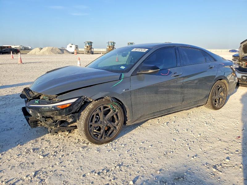 2024 HYUNDAI ELANTRA — VIN KMHLR4DF5RU779485