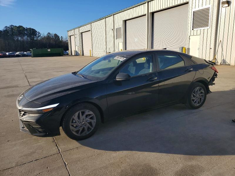 2024 HYUNDAI ELANTRA — VIN KMHLM4DG1RU802414