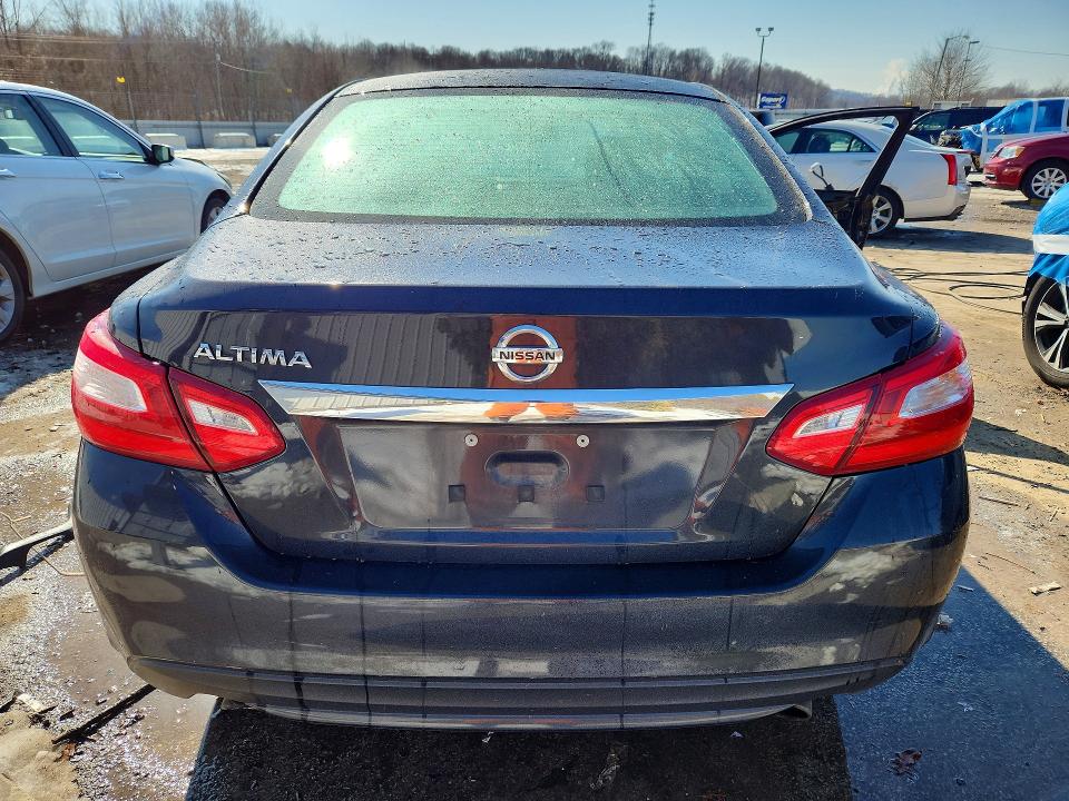 1N4AL3AP7GN330441