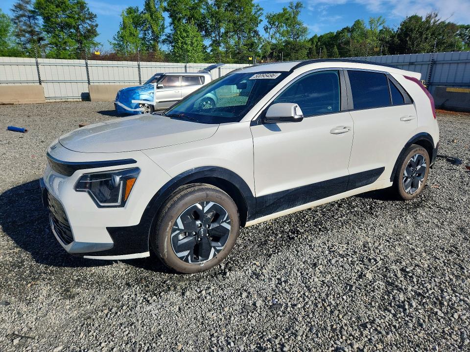 2025 KIA NIRO — VIN KNDCR3L13S5142390