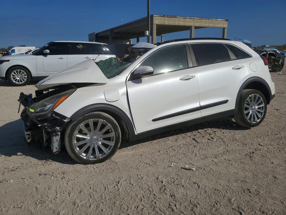2020 KIA NIRO — VIN KNDCC3LD7L5385567