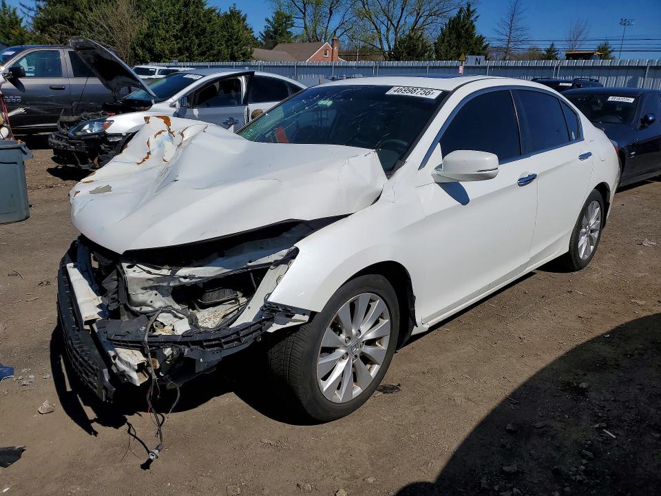 2015 HONDA ACCORD — VIN 1HGCR2F84FA144182