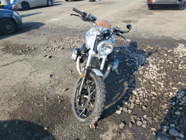 WB10J3309HZ794379