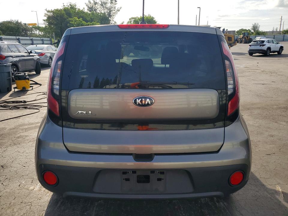 KNDJN2A29J7505044