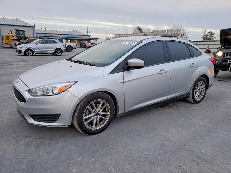 2018 FORD FOCUS — VIN 1FADP3F26JL286885
