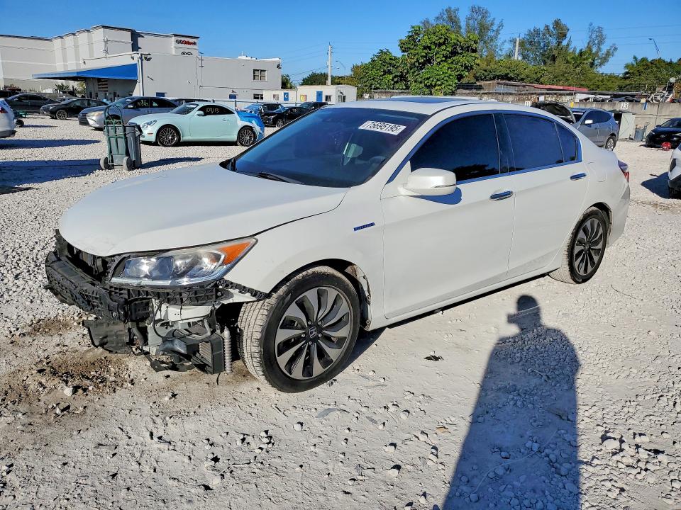 2017 HONDA ACCORD — VIN JHMCR6F52HC002771