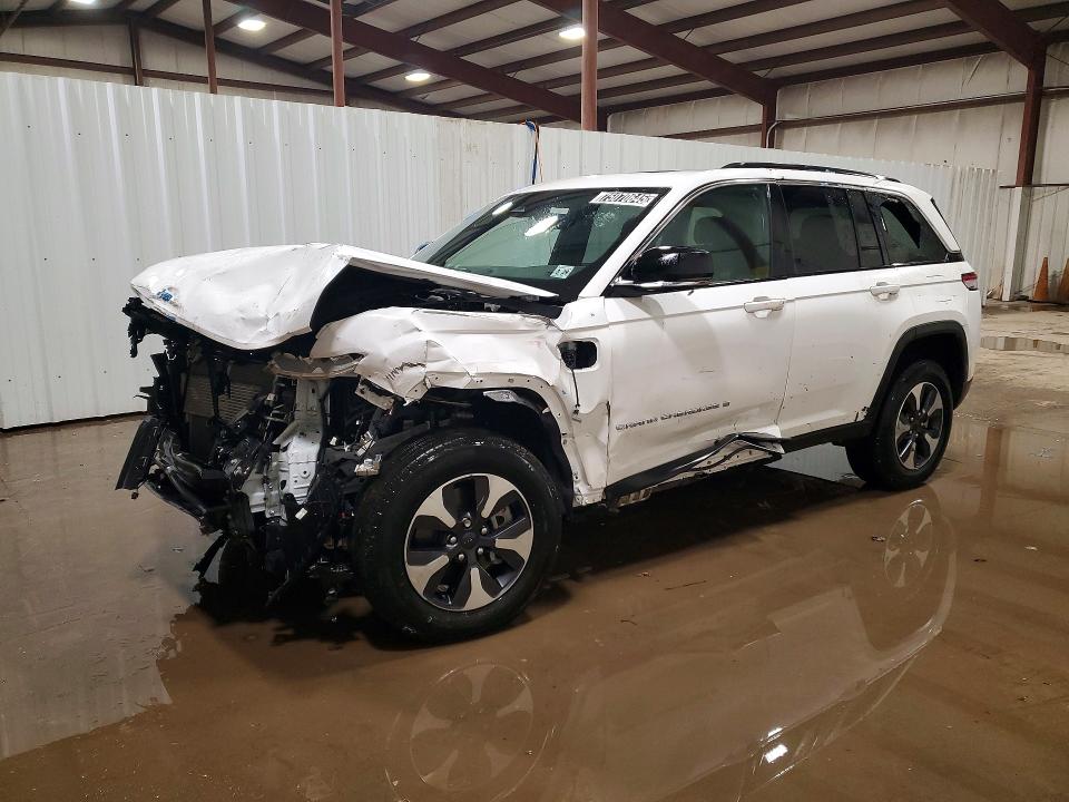 2024 JEEP GRAND CHEROKEE — VIN 1C4RJYB65RC113958